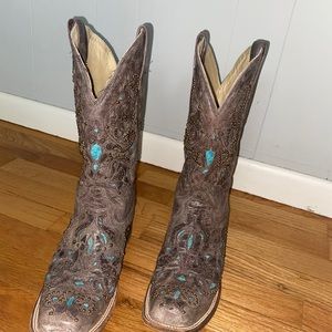 Vintage Corral Cowboy Boots